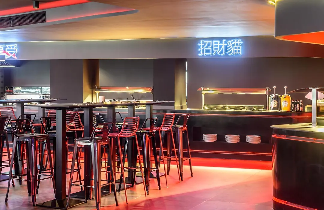Hotel Vibra District - Adults Only-1