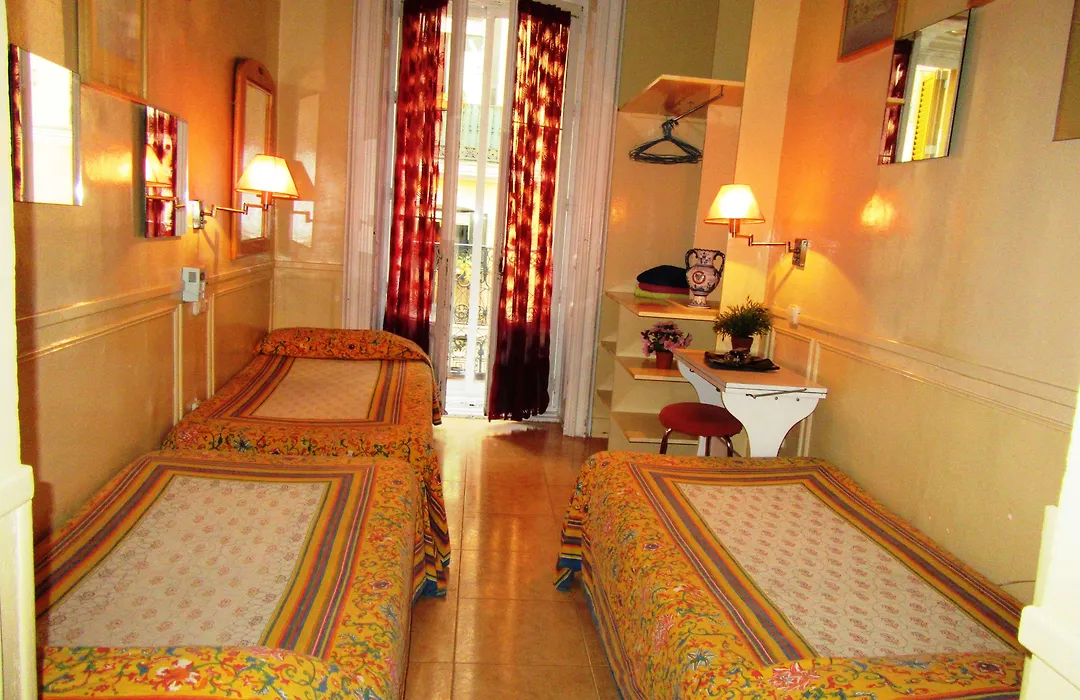Hostal La Fontana-1
