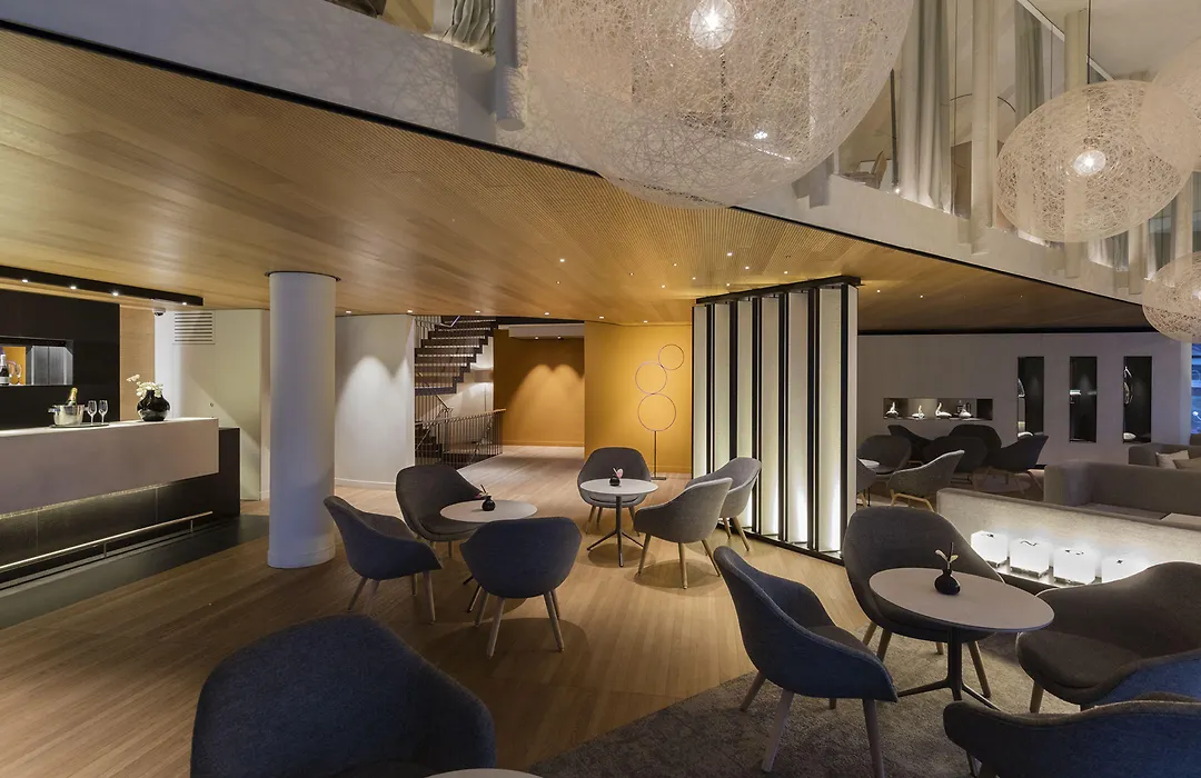 Cram Hotel-1