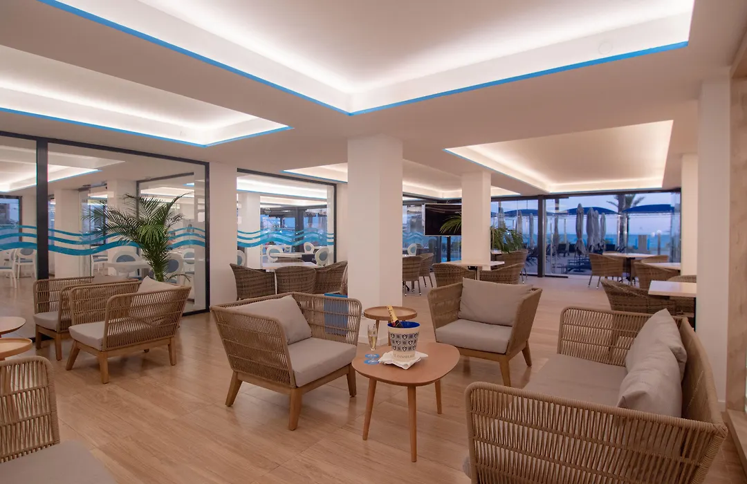Hotel Negresco - Adults Only-1