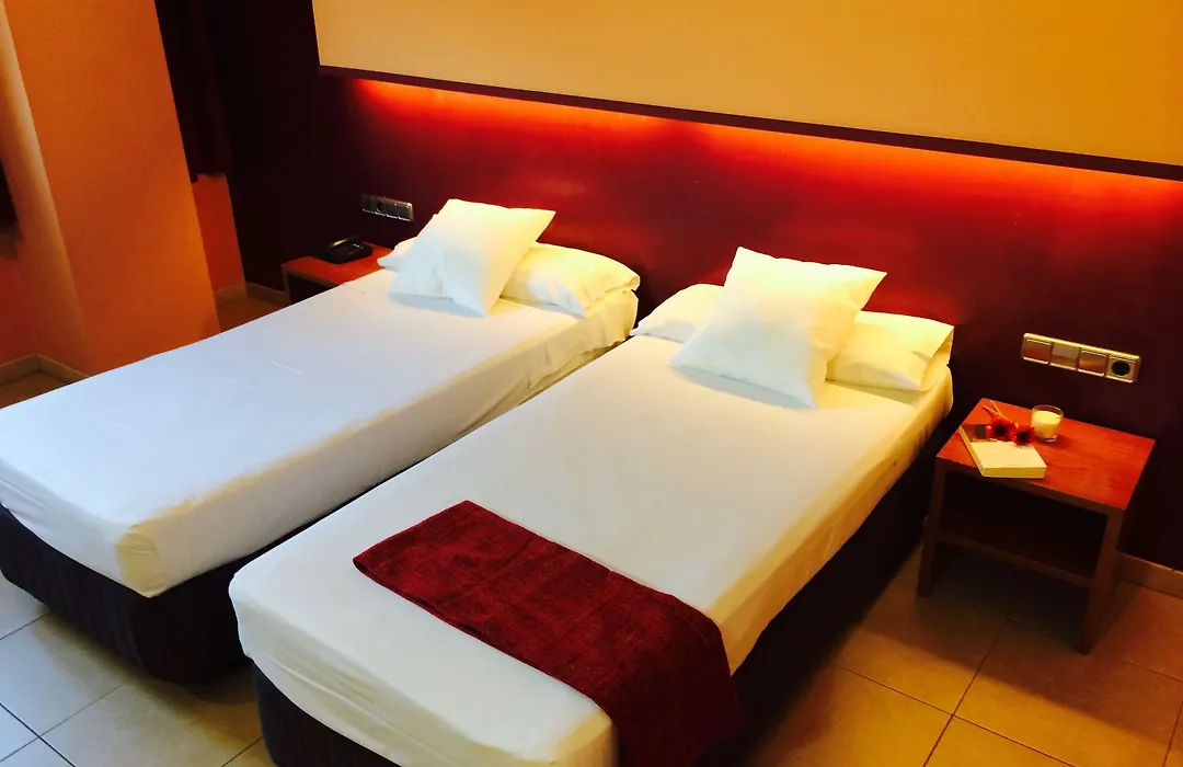Hotel Jonquera-1