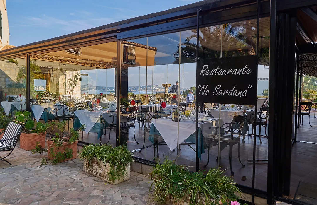 Hotel Petit Cala Fornells-1