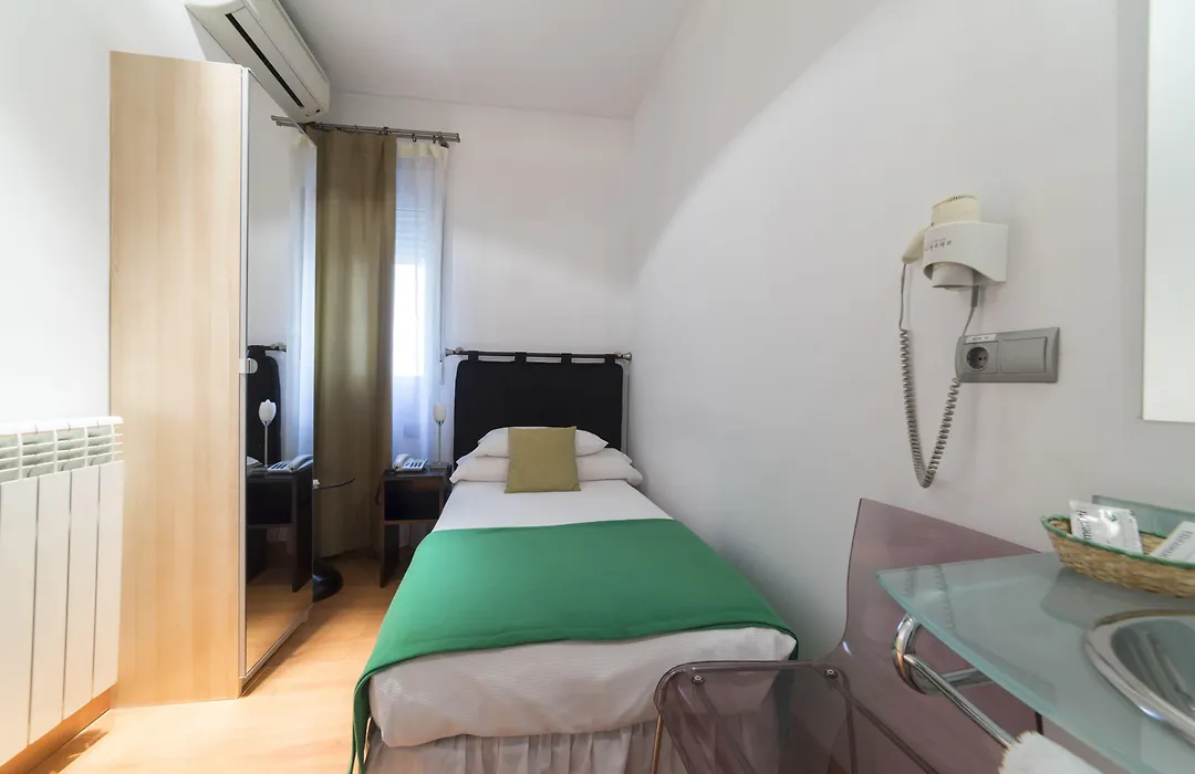 Hostal Santo Domingo-1