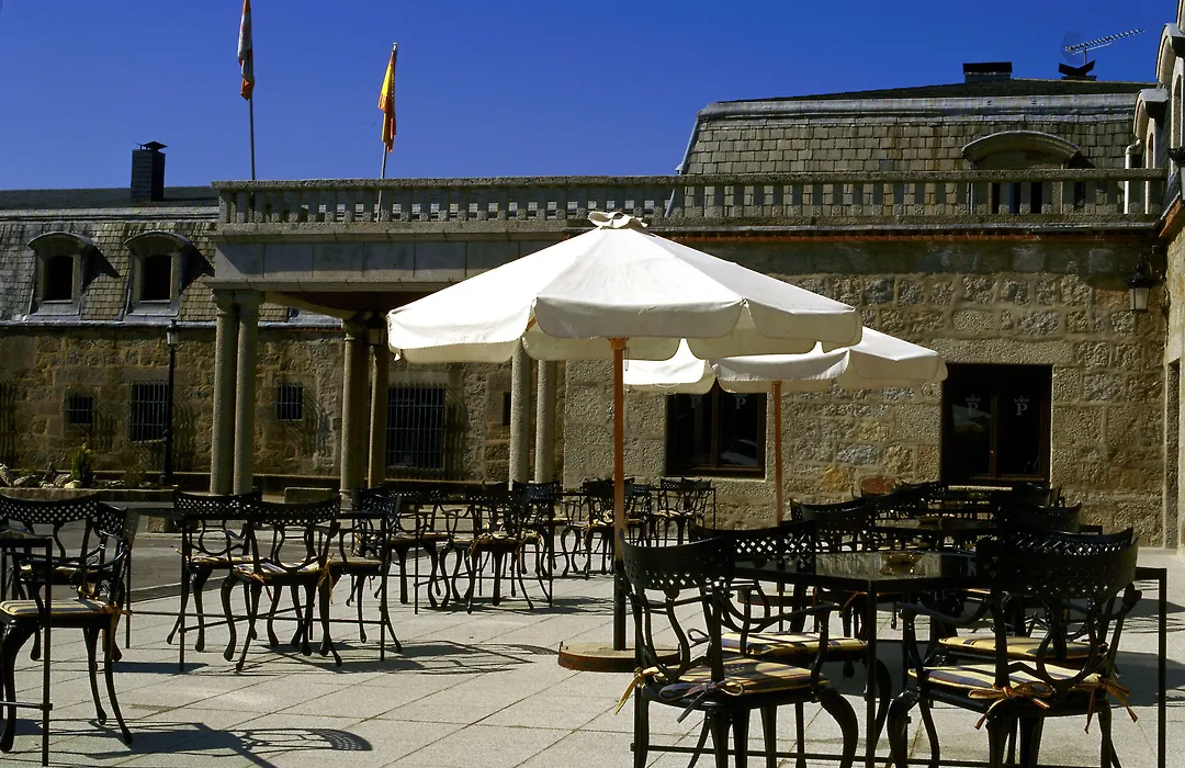 Parador De Gredos-1