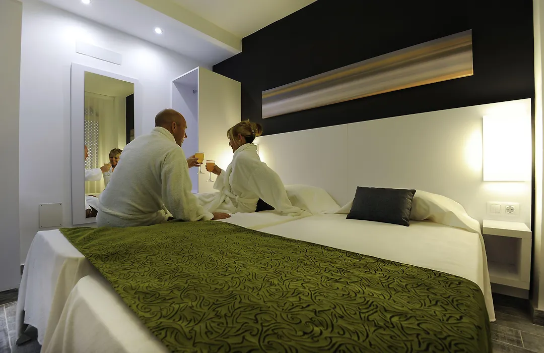 Kn Aparthotel Columbus-1