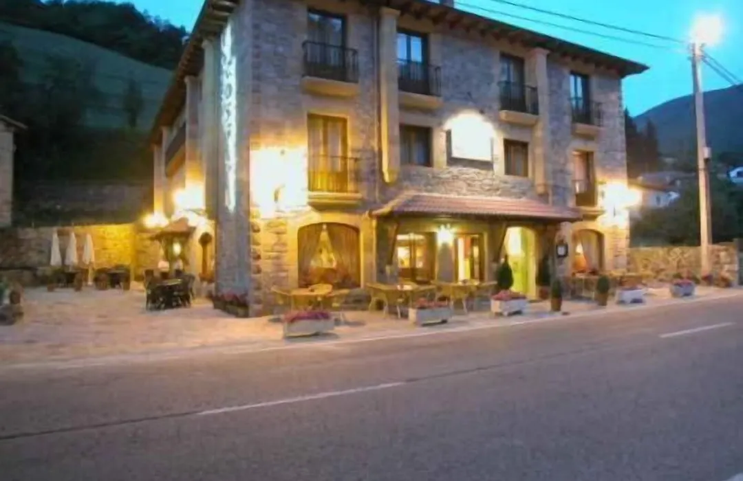 Hotel Cosgaya-1