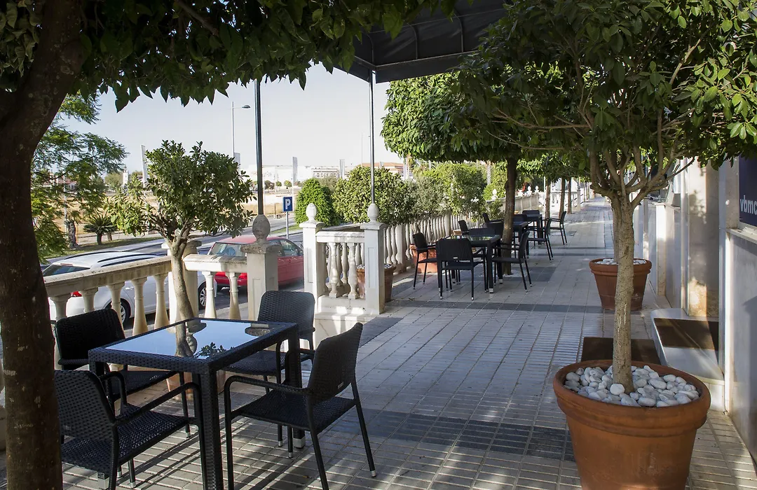 Hotel Mairena-1