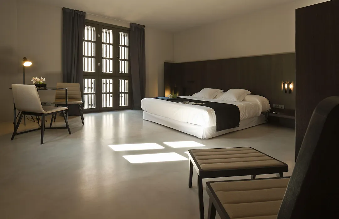 Caro Hotel-1