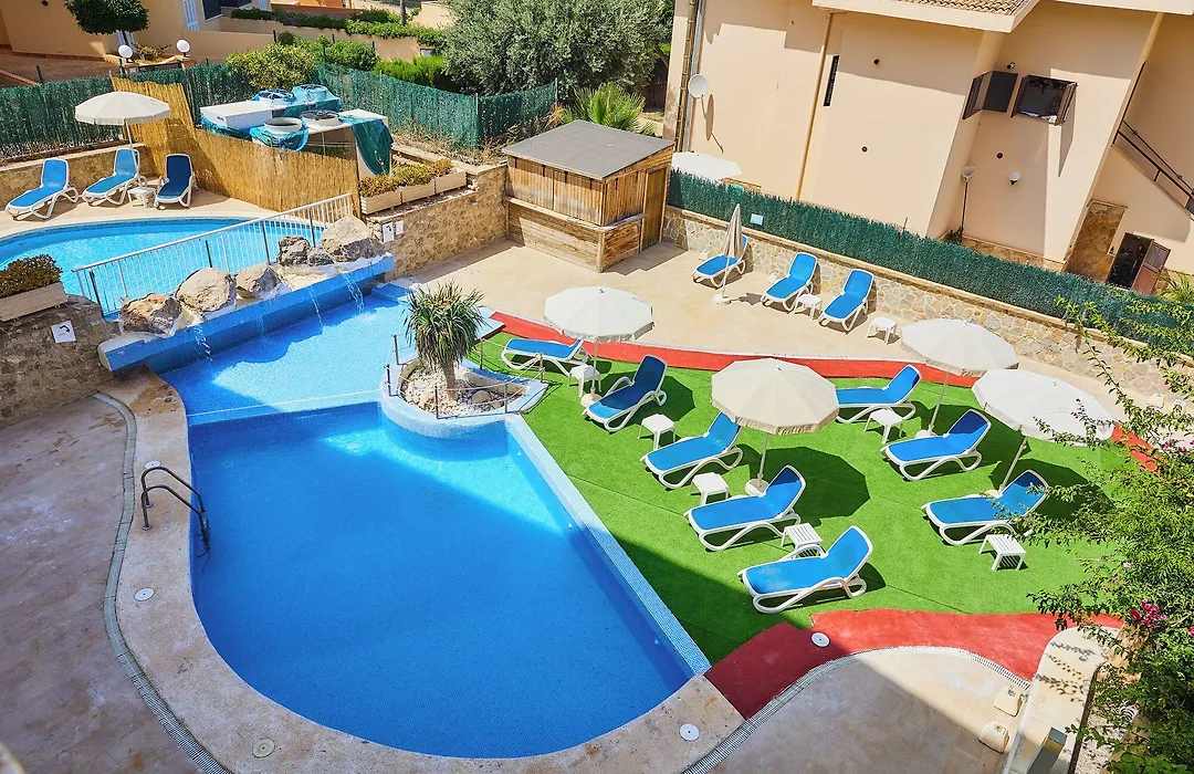 Sol y Mar Apartments-1