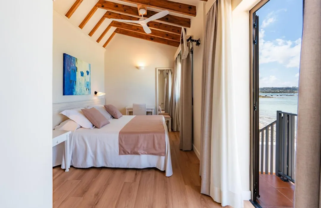 Hostal La Savina-1