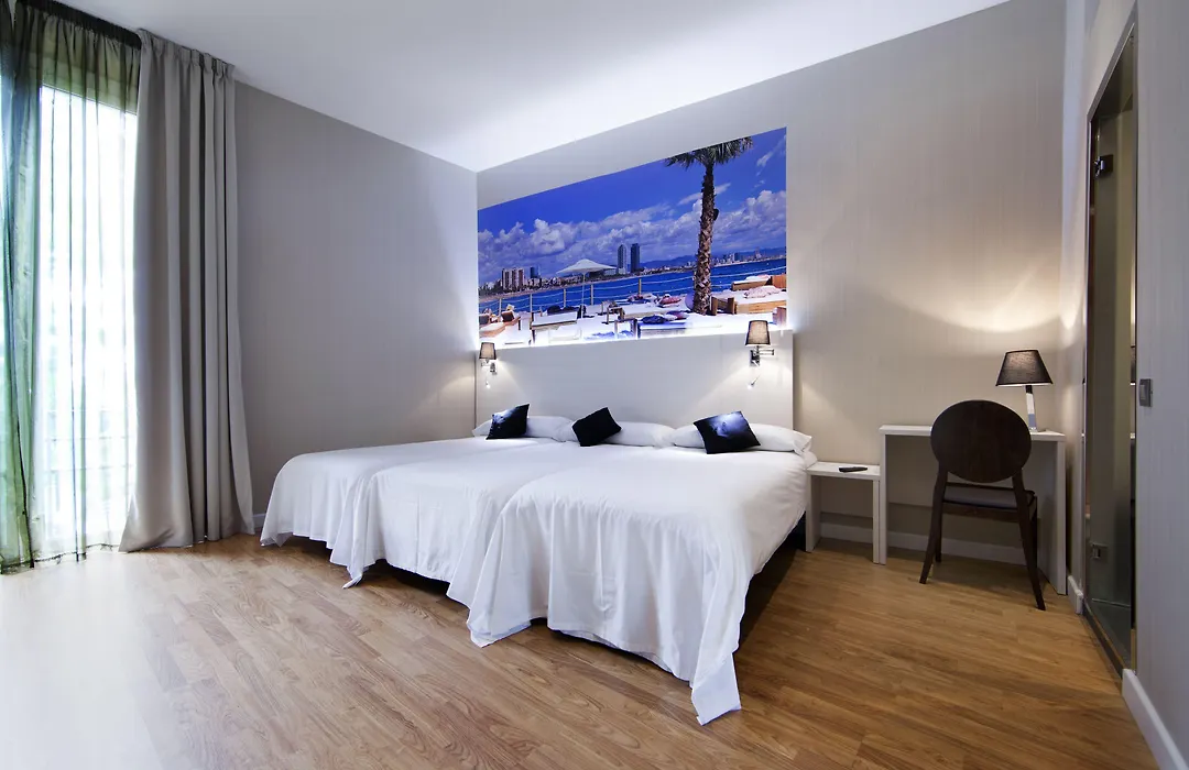 Hostal Bcn Ramblas-1