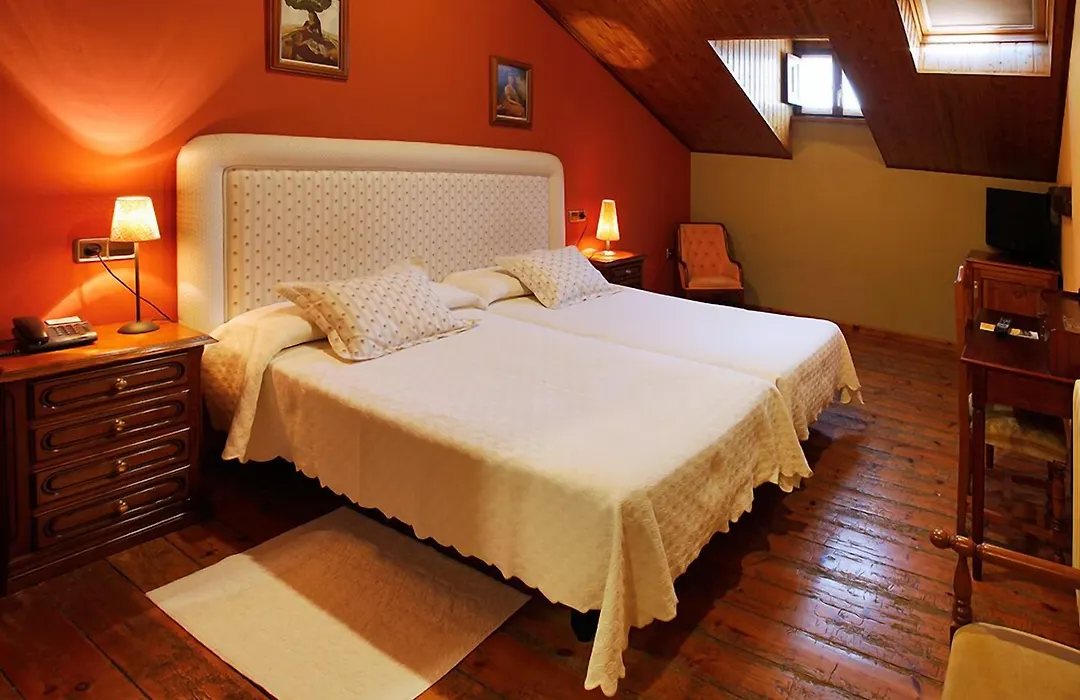 Hotel Villa de Luarca-1