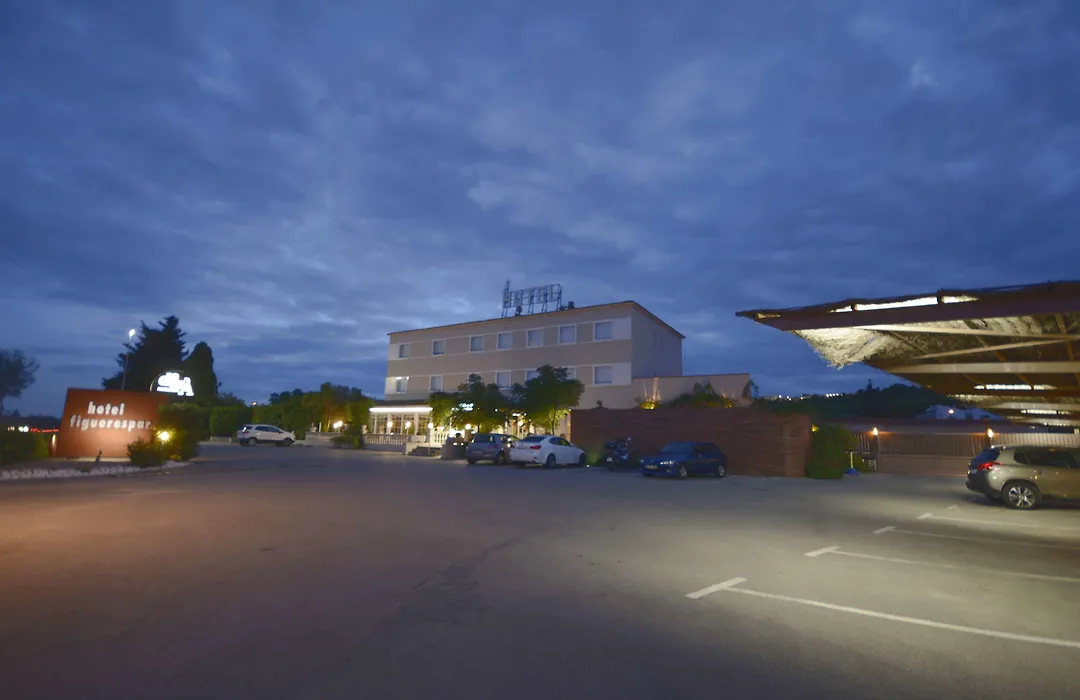 Hotel & Restaurant Figueres Parc-1