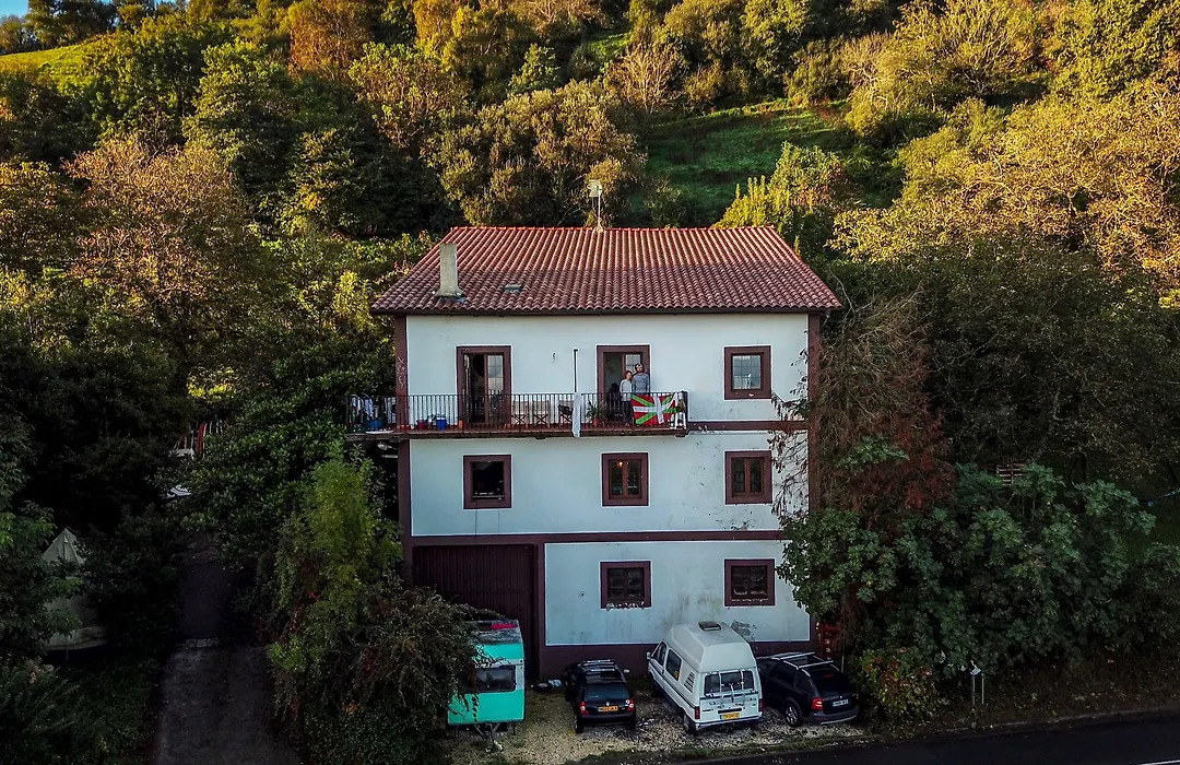 Surf Camp San Sebastian Partyhostel-1