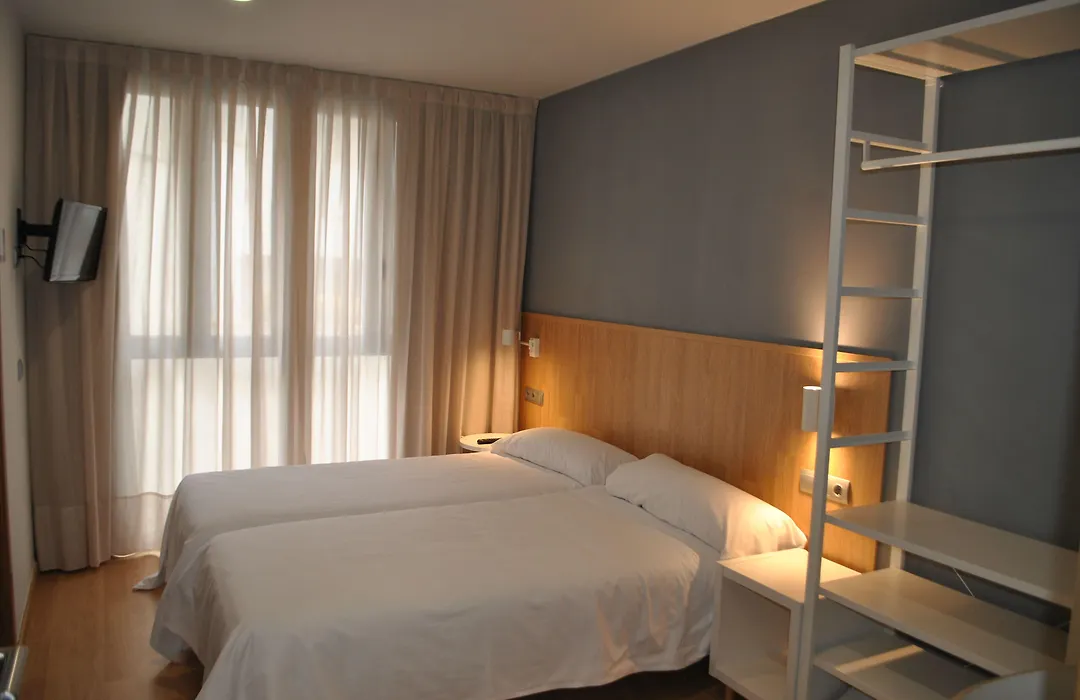 Hostal Universitat-1