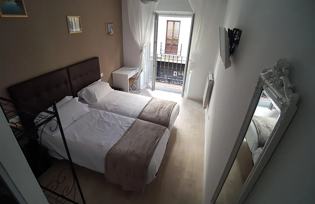 Hostal Puente de Hierro-1