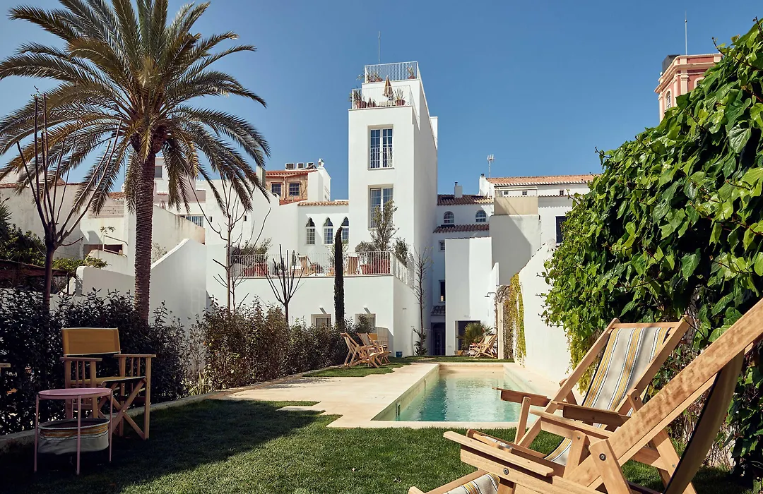 Cristine Bedfor Mahon Boutique Hotel-1