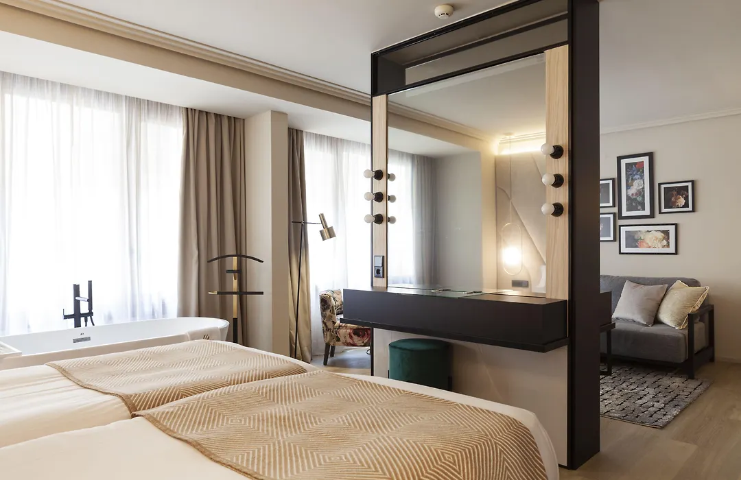 Nivia Born Boutique Hotel-1