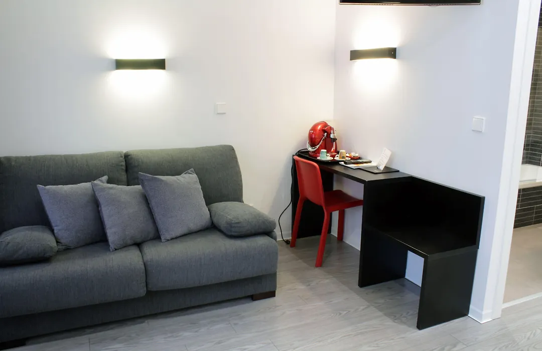 Hotel Lois-1