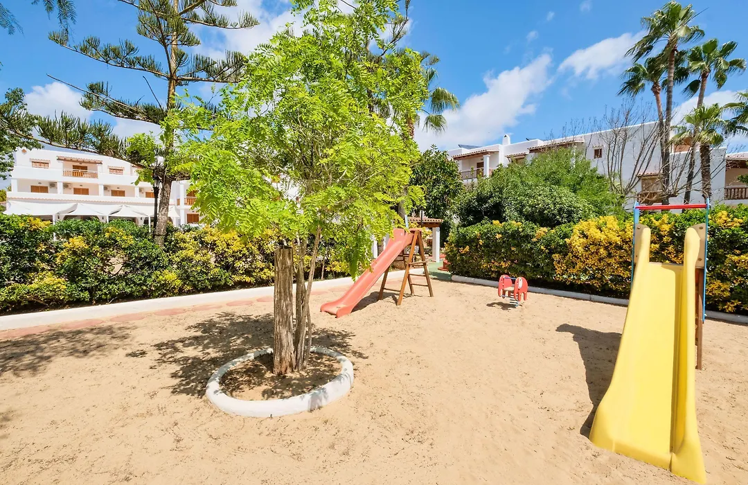 Azuline Apartamentos Can Sanso-1