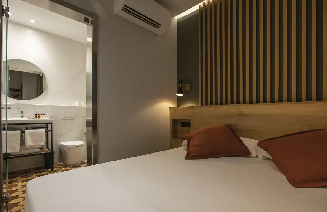 Fontanella By Bcn Urban Rooms-1