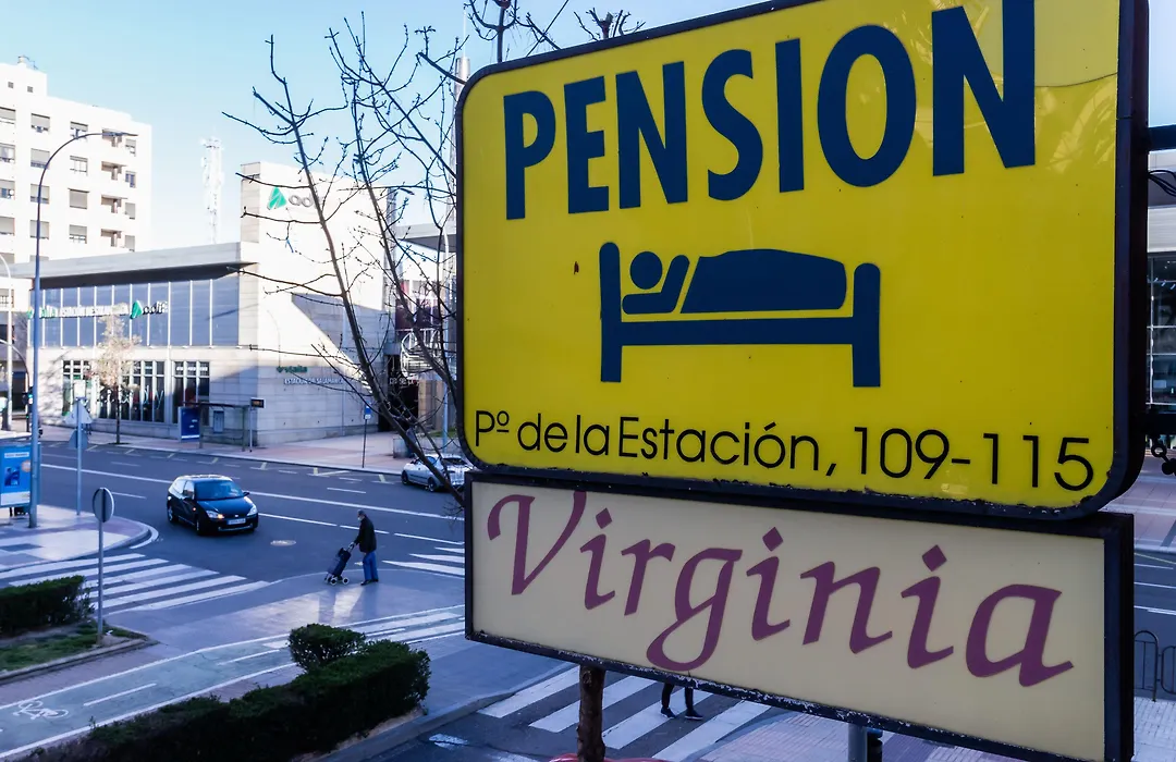 Pensión Virginia by Vivere Stays-1