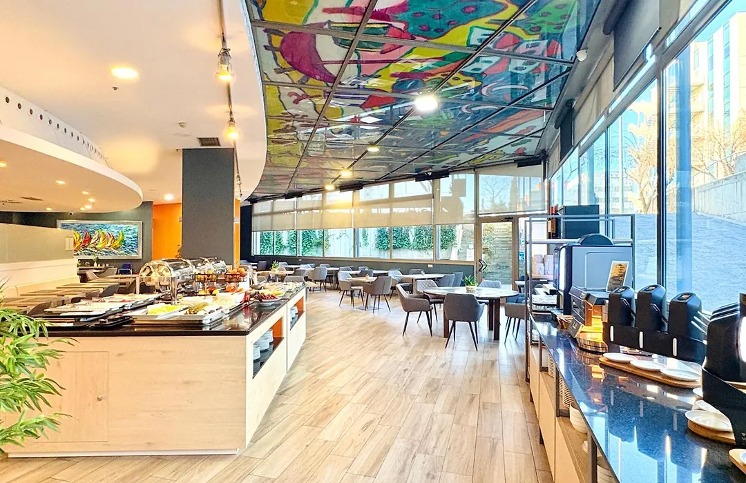 Eurohotel Barcelona Granvia Fira-1