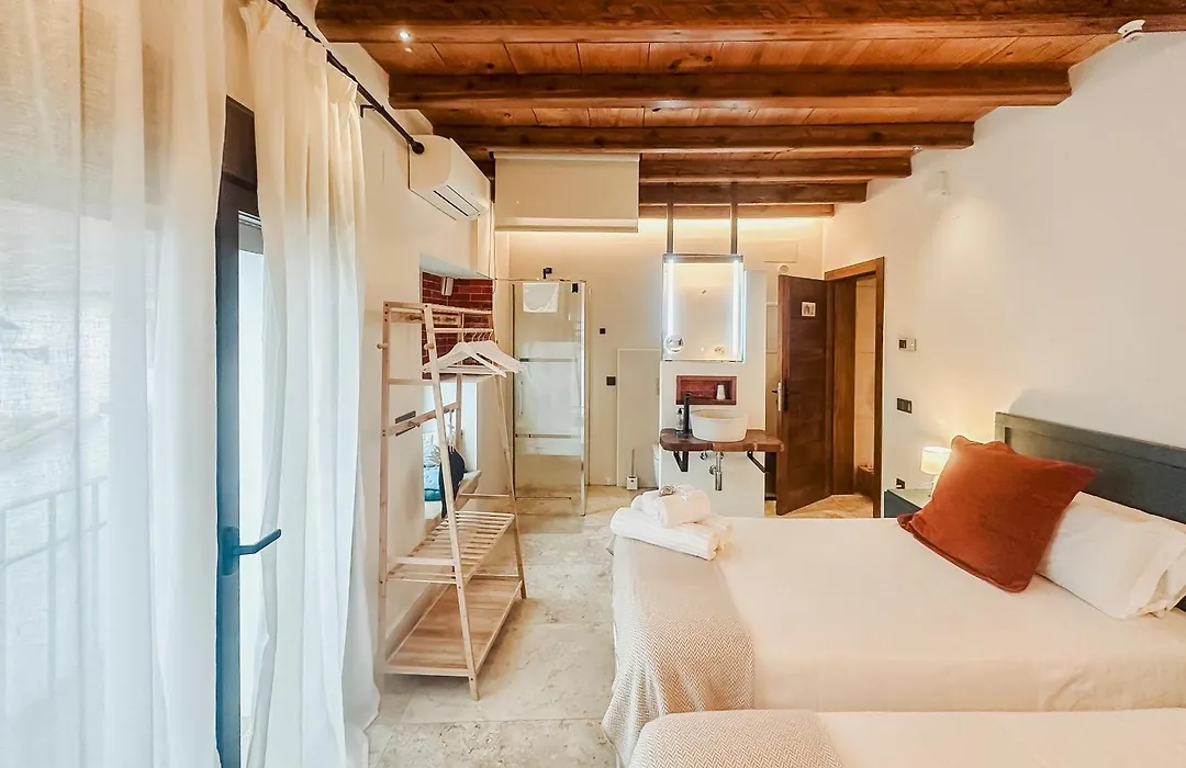 Casa del Poeta-1
