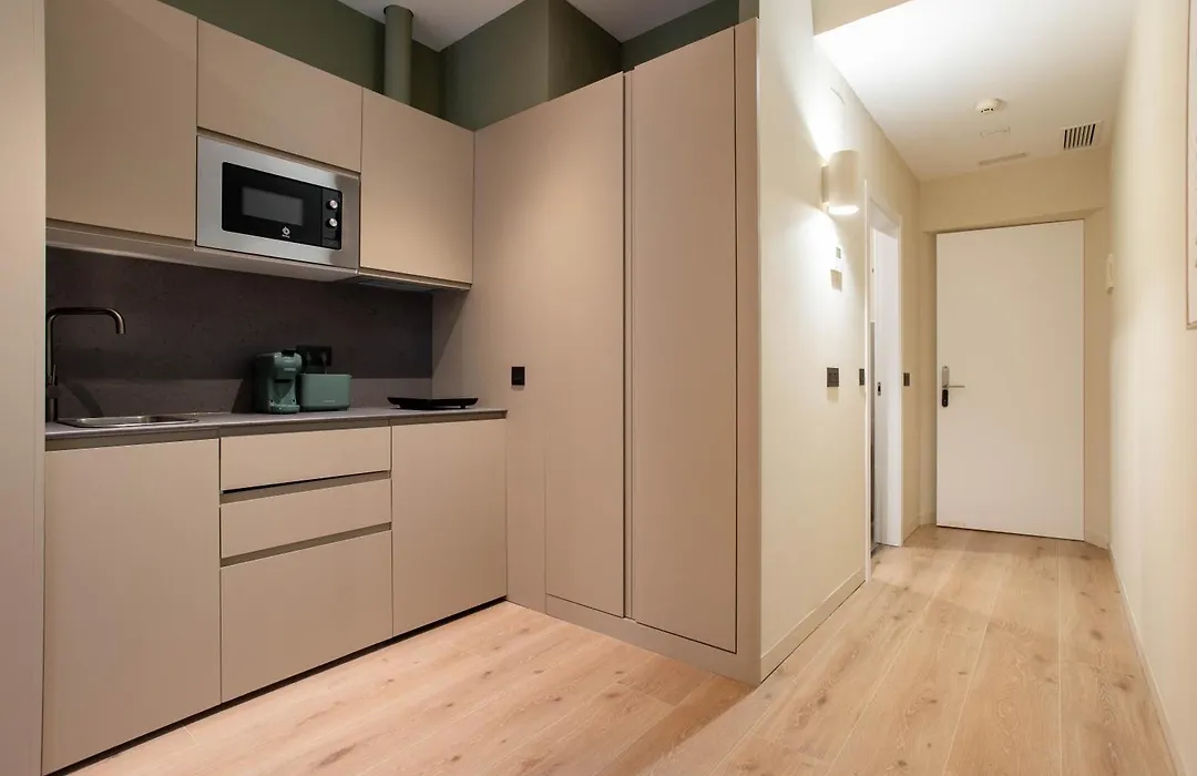 Ola Living Chamartín Studios-1