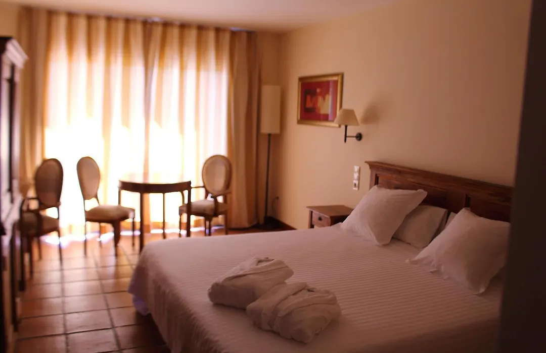 La Figuerola Hotel & Restaurant-1