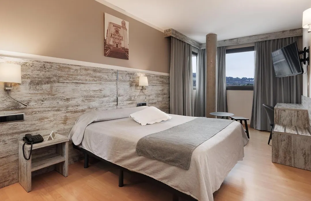 Hotel Palau De Girona-1