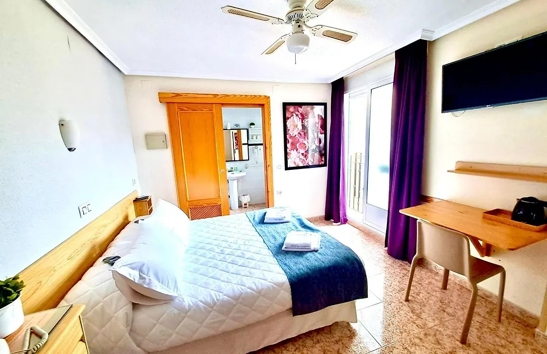 Hotel Alaska-1