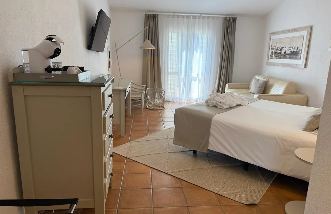 Hotel Calina-1