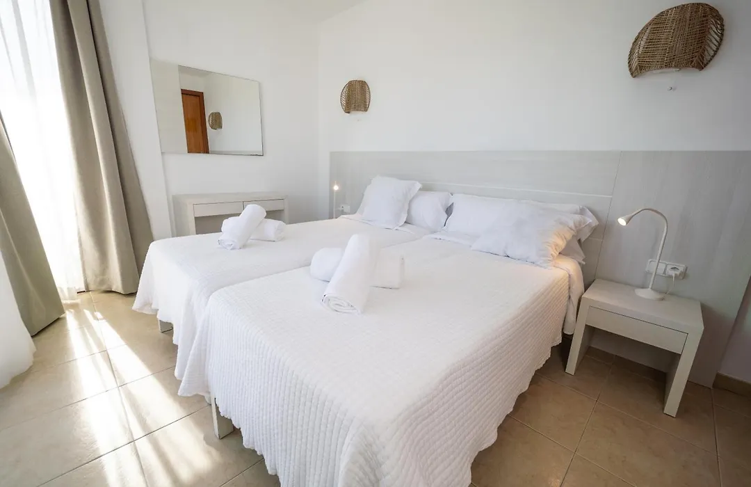 Prope Mare Apartamentos-1