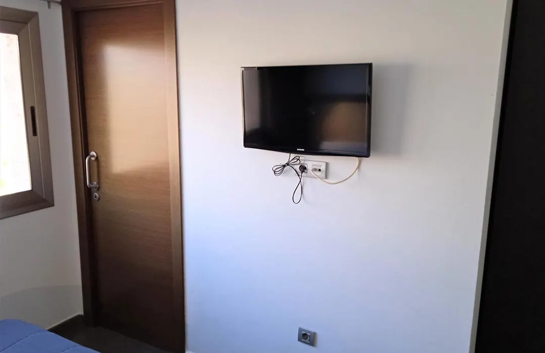 Hotel 170-1