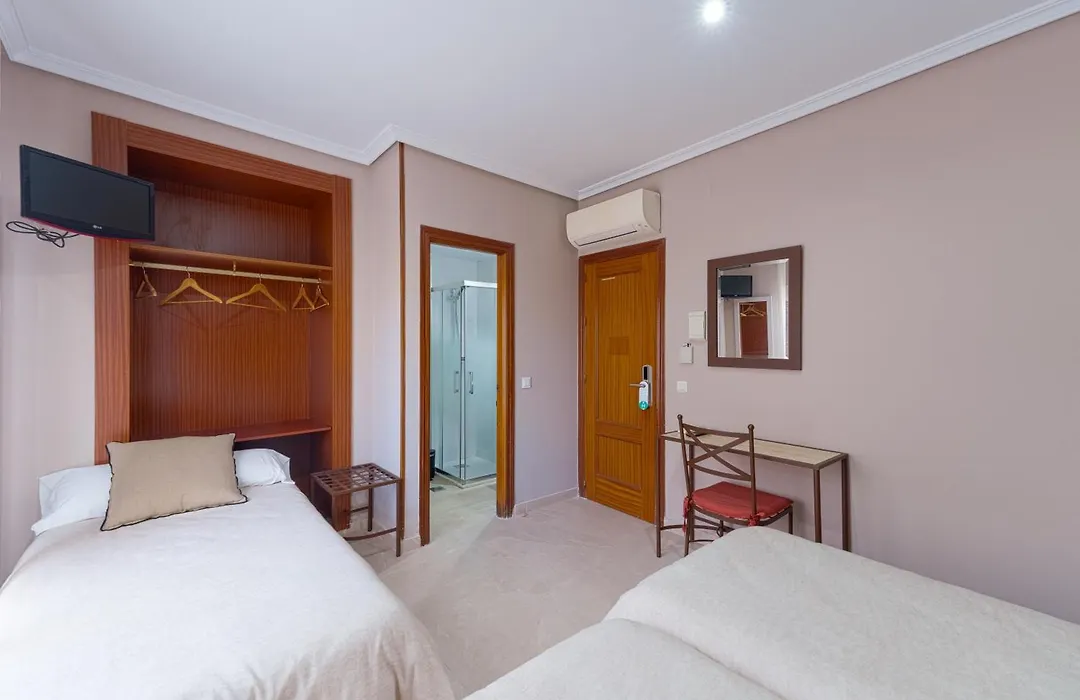 Hostal Sol-1