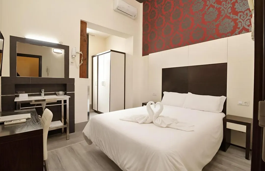 Alhambra Suites-1