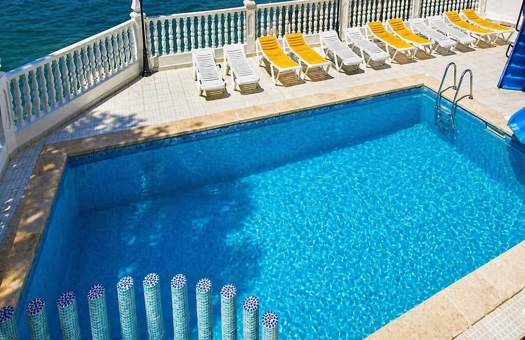 Hotel Bossh Lido-1