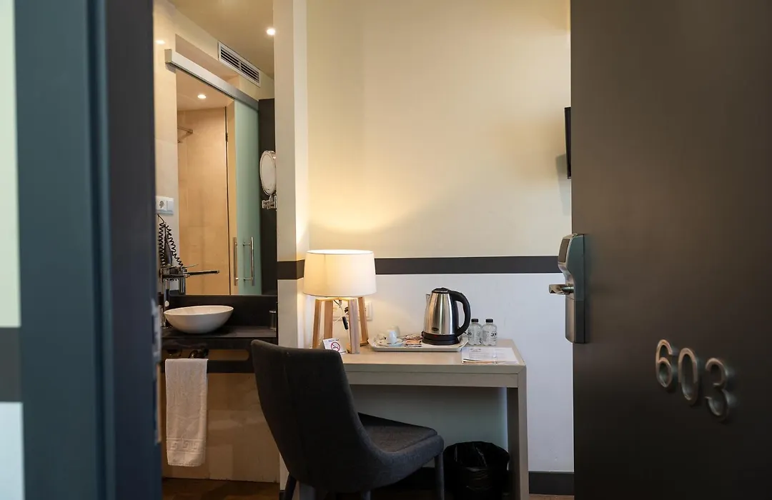 May Ramblas Hotel-1