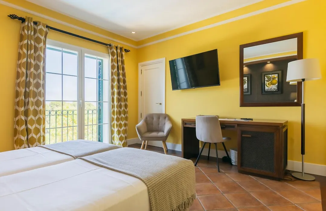 Hotel Mr Les Rotes-1