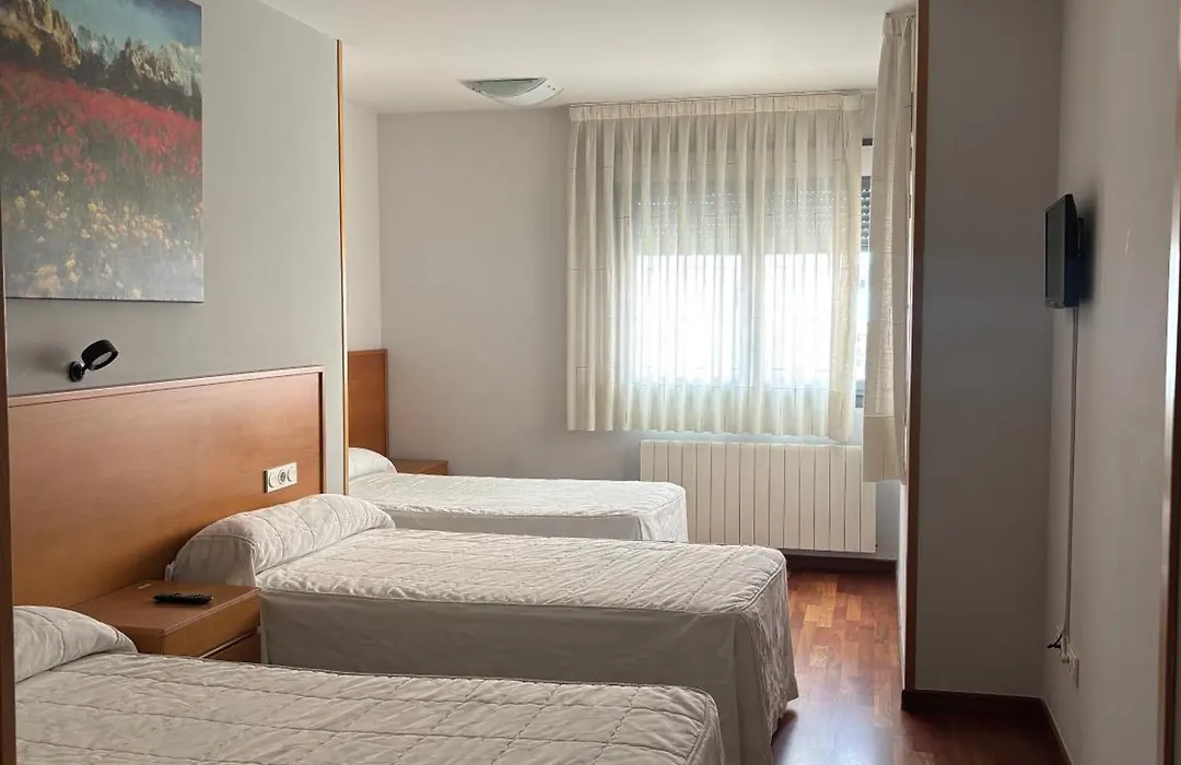Hostal El Poligono-1