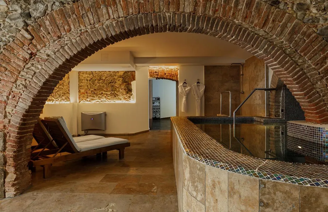 Boutique Hotel Comtal Empuries-1