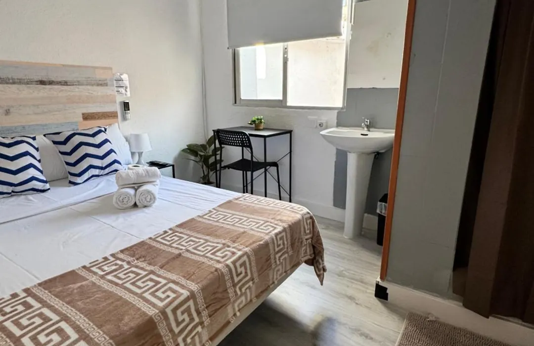 Hostal El Torero-1
