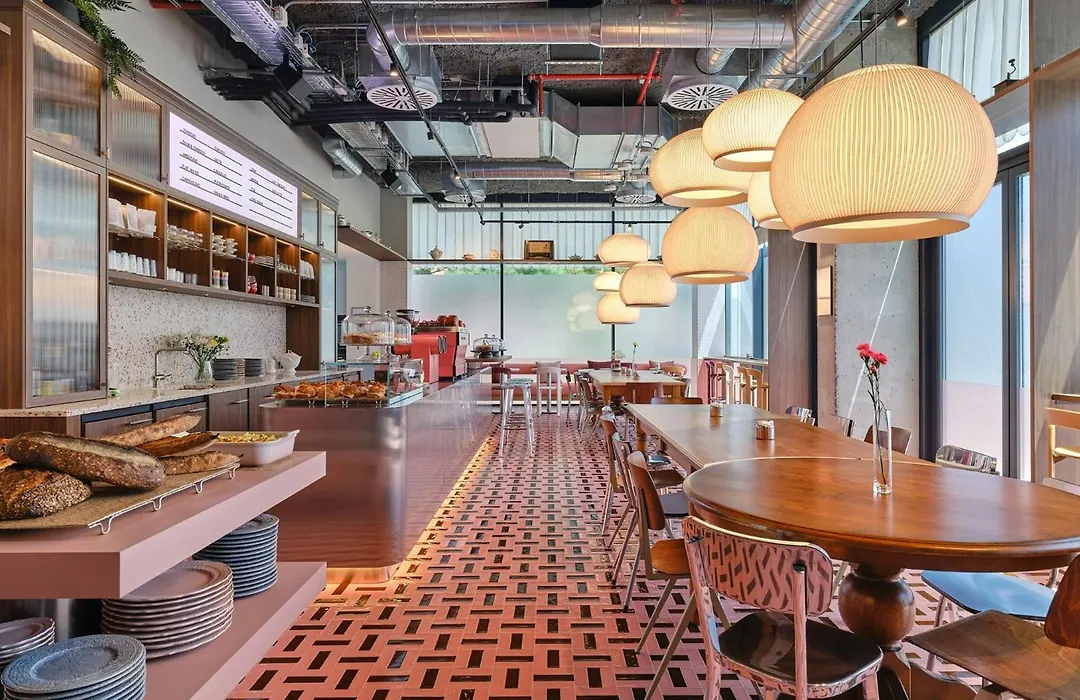 The Social Hub Barcelona Poblenou Extended Stay-1