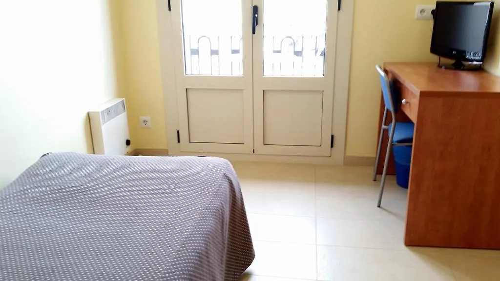 Hostal Capitol Ramblas-1