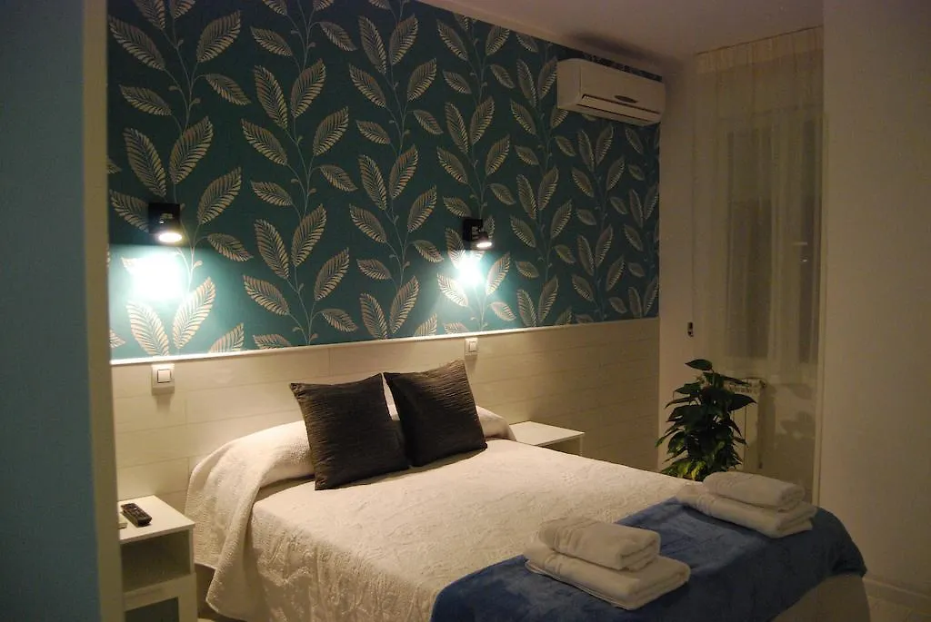 Hostal PETITE MAMAN-1