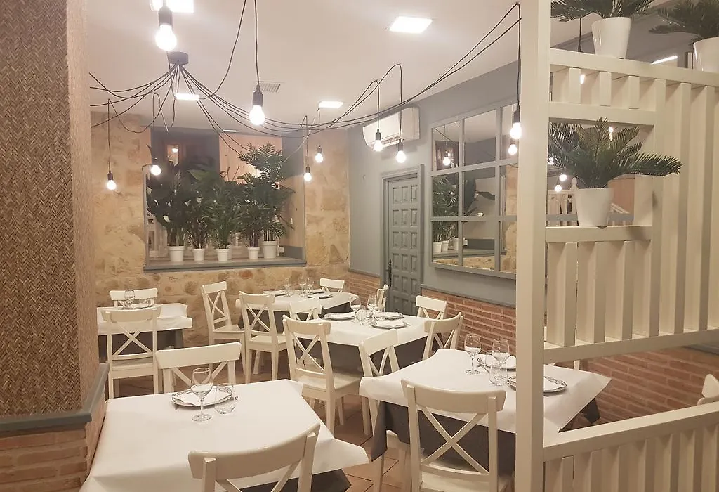 Hostal Mesón Castilla-1
