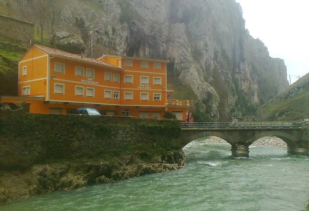Hostal Poncebos-1