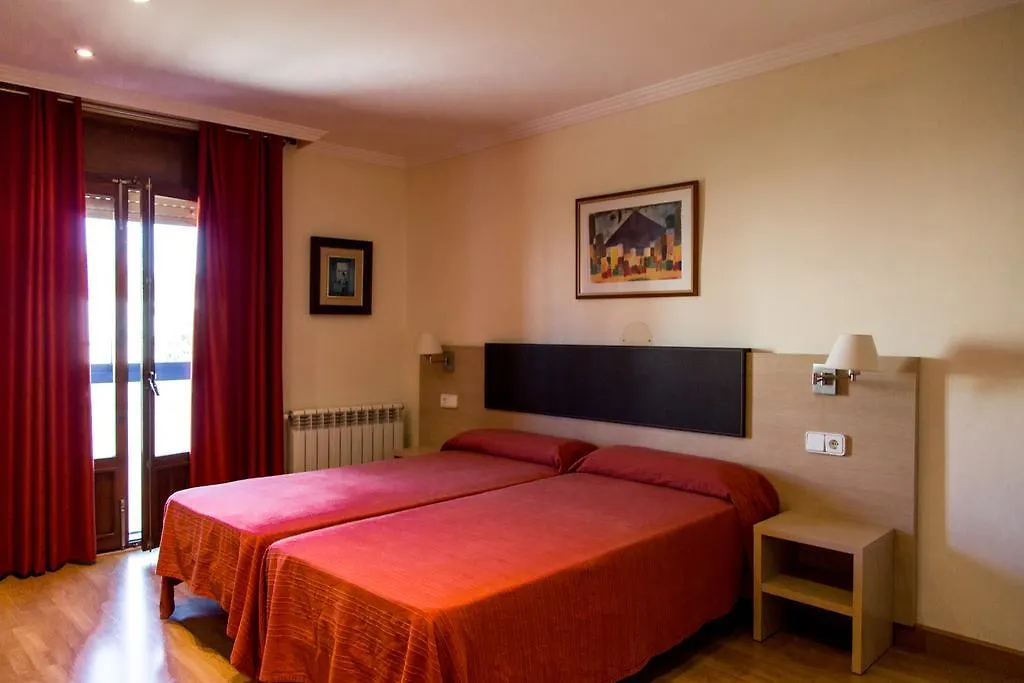 Hostal Casa Manolo-1