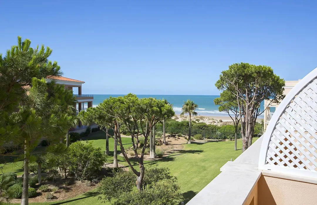 Hipotels Playa La Barrosa - Adults Only-1